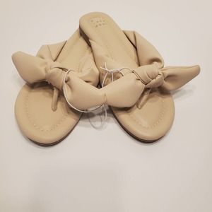 Adley Bow Flip Flop Sandals Cream - A New Day, Size 6